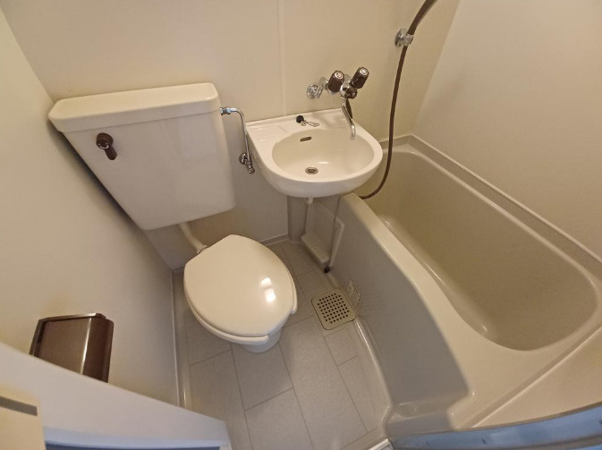 大津市中央２丁目の事務所のトイレ|トイレです