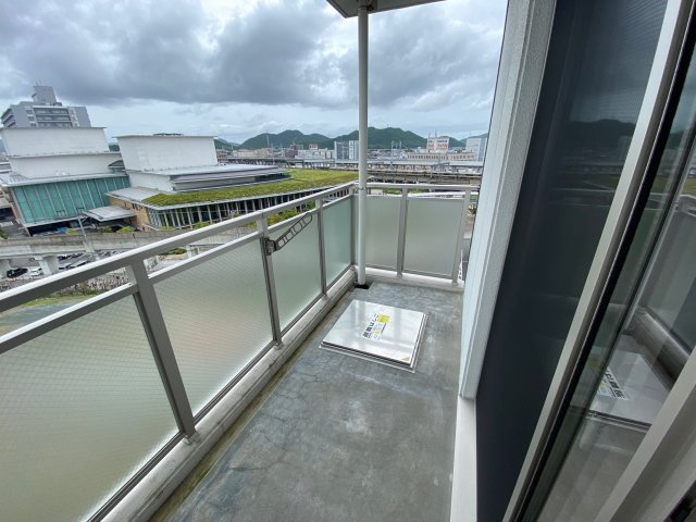 MISTRAL姫路駅前Ⅲのバルコニー
