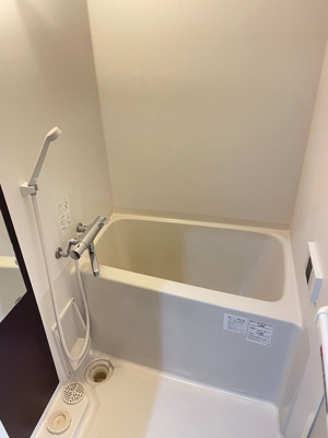 【浴室】 | マイプレイス千早駅前 | 別号室の写真になります。現況優先。