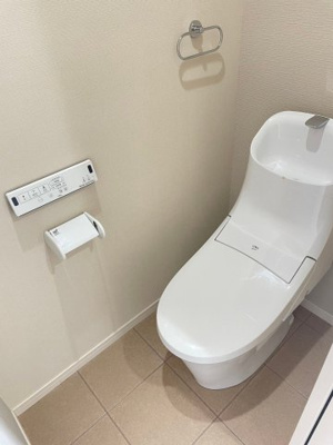 【トイレ】 | マイプレイス千早駅前 | 別号室の写真になります。現況優先。