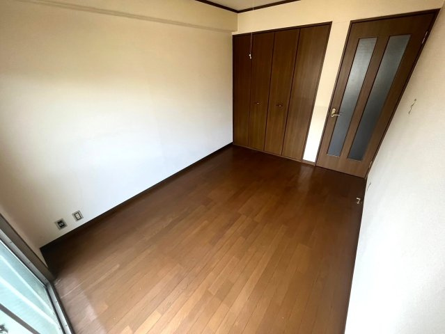 【洋室】 | 新栄プロパティー羽曳が丘