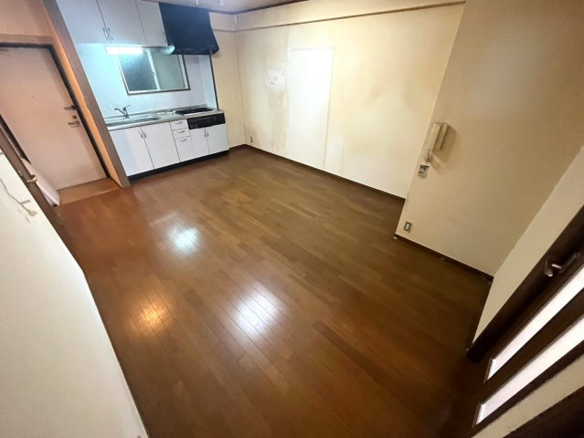 【居間・リビング】 | 新栄プロパティー羽曳が丘