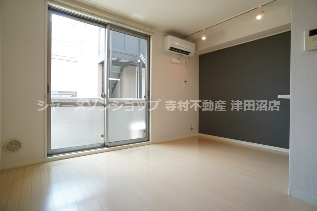 メゾン藤崎の居間・リビング