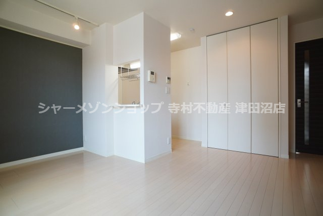 メゾン藤崎の居間・リビング