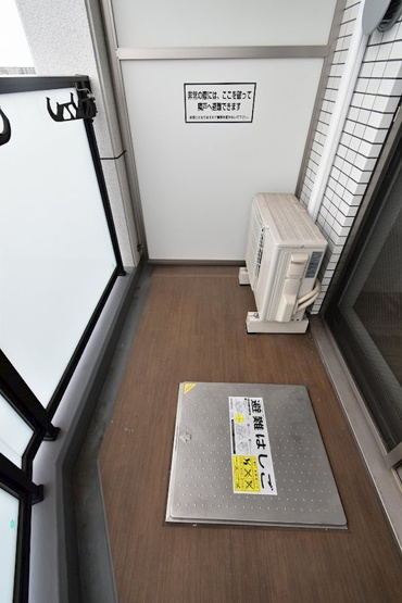 【バルコニー】プレサンス大阪ゲートシティ