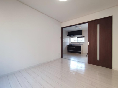 【洋室】 | ファミール鹿田