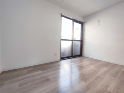 【寝室】 | ファミール鹿田