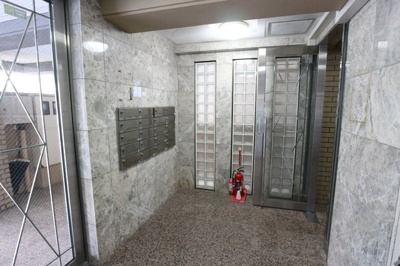 【ロビー】 | PLEAST荘島 | 清潔なロビーです