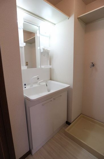 PLEAST荘島の洗面所|※写真は別間取りのお部屋です