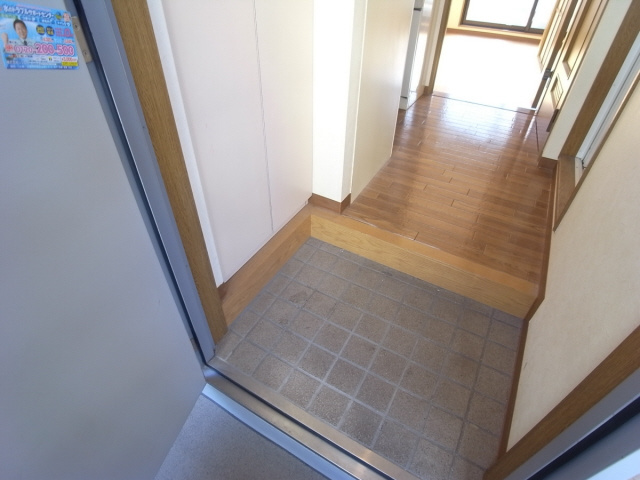 サンリット本山南の玄関