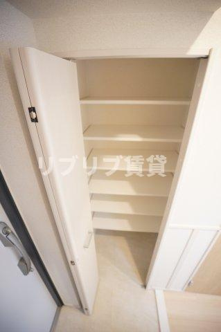 スアヴィス千葉の玄関