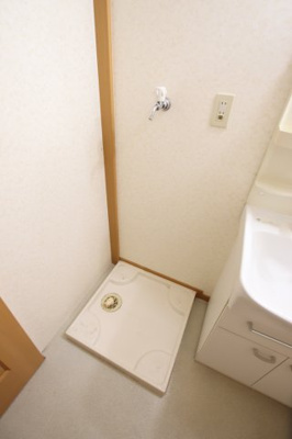 【設備】 | トリニティーグレース | 室内洗濯機置場