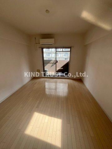 サムティ梅田2グロウアクシスの居間・リビング|おしゃれな居間です