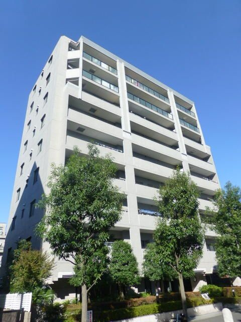 ライオンズステーションプラザ用賀の外観