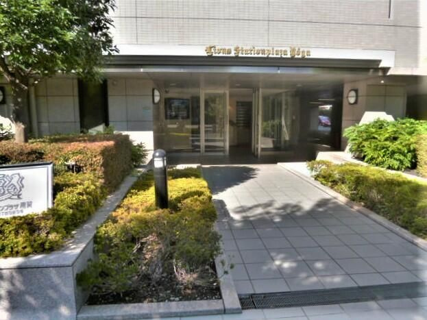 ライオンズステーションプラザ用賀のエントランス