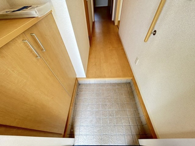 【玄関】 | クリスタルコートB棟