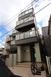 ★新宿三丁目駅より徒歩６分★