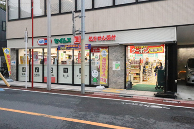 ドラッグストア