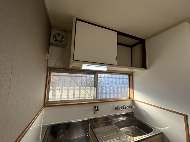 西宮市上鳴尾町のアパートの収納