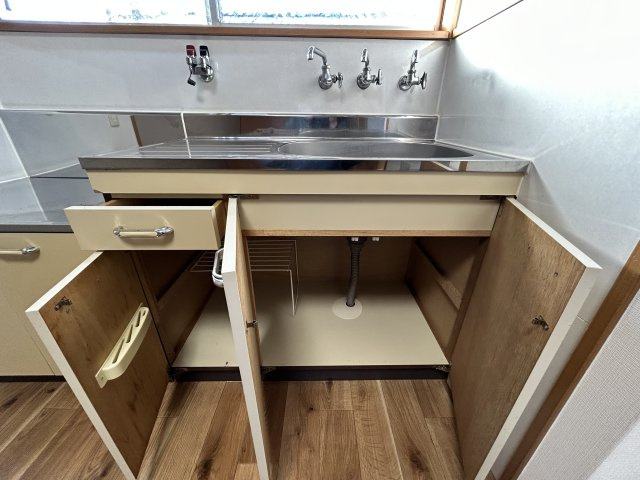 西宮市上鳴尾町のアパートの収納