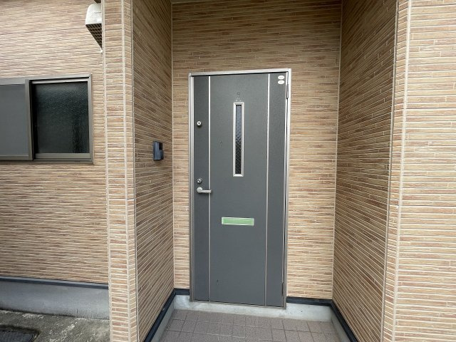 ハイツAmiの玄関