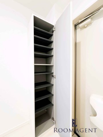 イデアーレ尼ケ坂の玄関