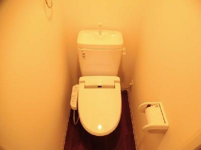 アークリード五条堀川のトイレ|温水洗浄便座