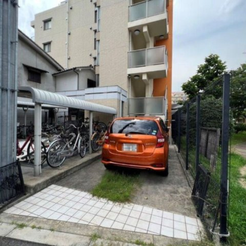 エスプラナーダ森の宮の駐車場