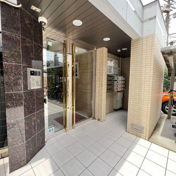 エスプラナーダ森の宮のエントランス