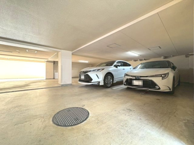 【駐車場】 | ルナソレイユ緑地公園