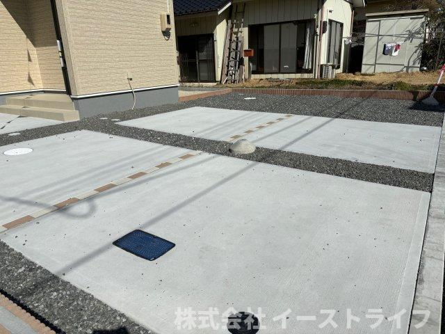 【子育て支援対象】小名浜下明神第1 全5棟の駐車場|１号棟のお写真です。カースペースです。