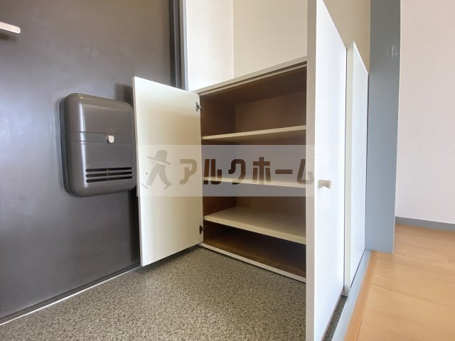リバティコーポヒロの玄関