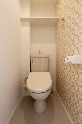 【トイレ】 | エスペランサ香椎 | 別号室の写真になります。現況優先。