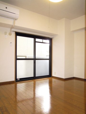 【洋室】 | エスリード天神 | 別号室の写真になります。現況優先。
