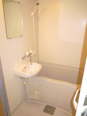 【洗面所】 | エスリード天神 | 別号室の写真になります。現況優先。