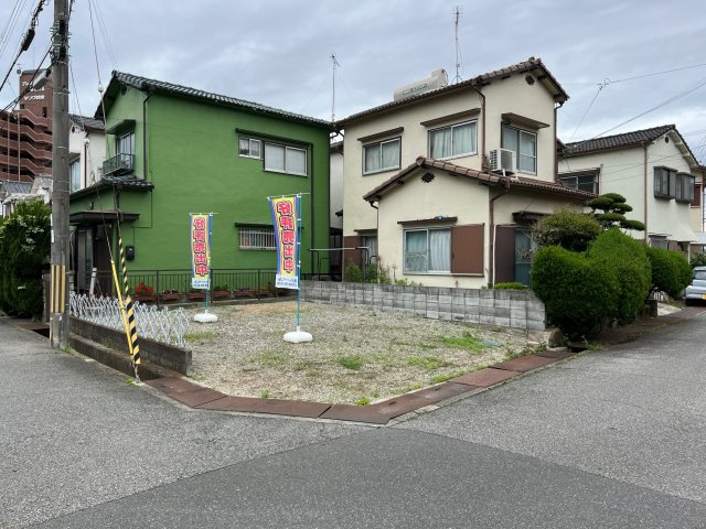 平岡町土山売土地の外観