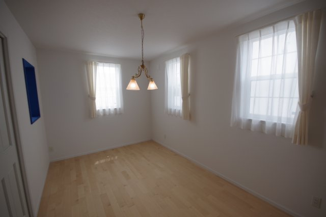 宇都宮市針ヶ谷町　戸建の洋室|２階洋室、7.5帖