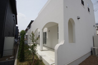 【外観】 | 宇都宮市針ヶ谷町　戸建 | リビング側テラス