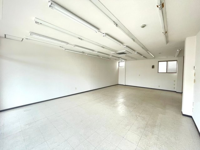 井上町貸店舗・事務所の内装