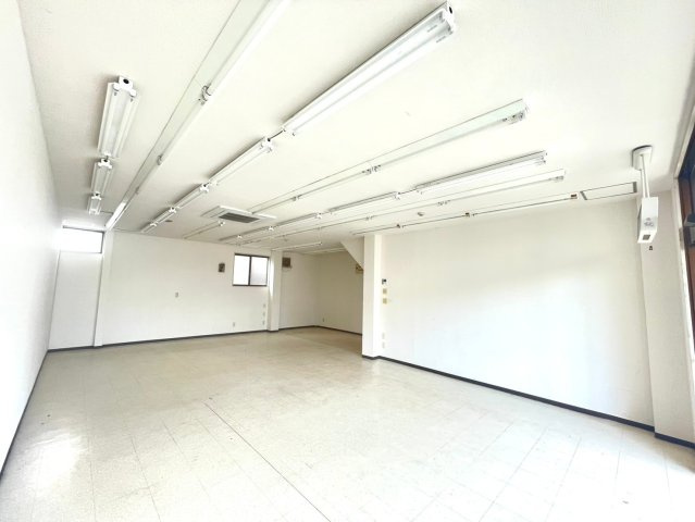 井上町貸店舗・事務所の内装