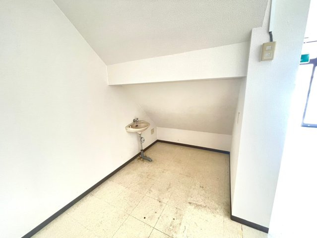 井上町貸店舗・事務所の内装