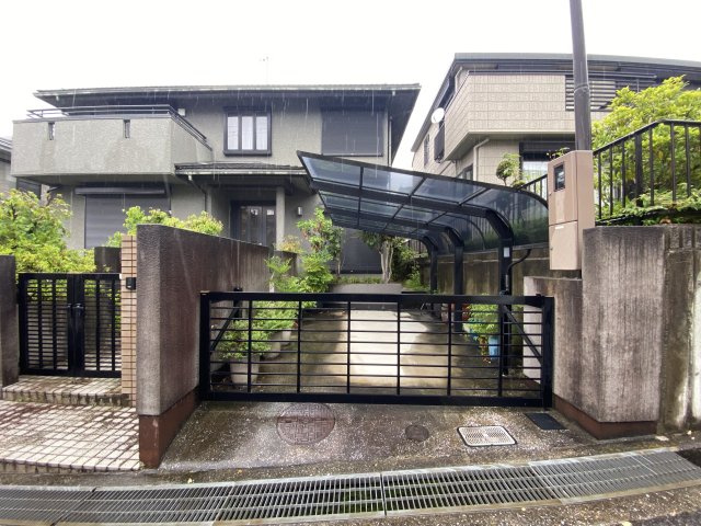 清見台戸建ての駐車場