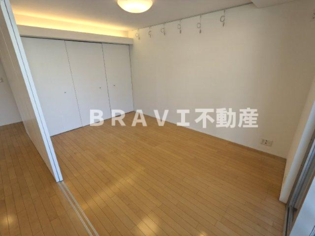 アーバネックス淀屋橋　BRAVI不動産の洋室