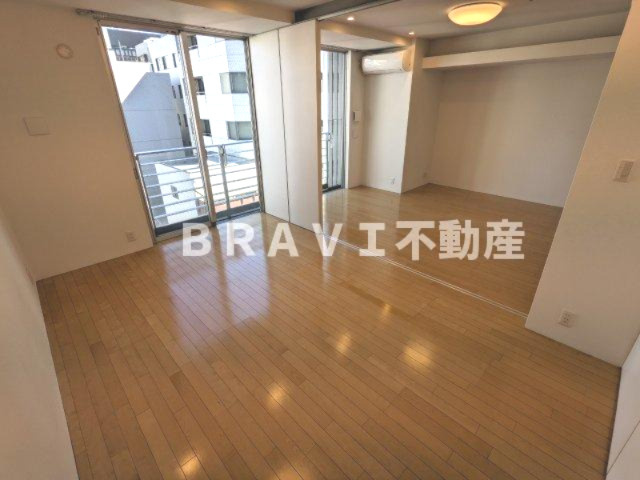 アーバネックス淀屋橋　BRAVI不動産の寝室