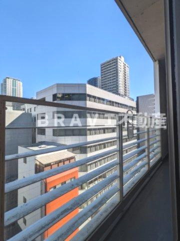 アーバネックス淀屋橋　BRAVI不動産のバルコニー