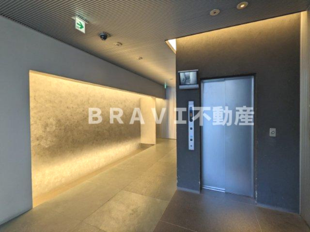 アーバネックス淀屋橋　BRAVI不動産のロビー