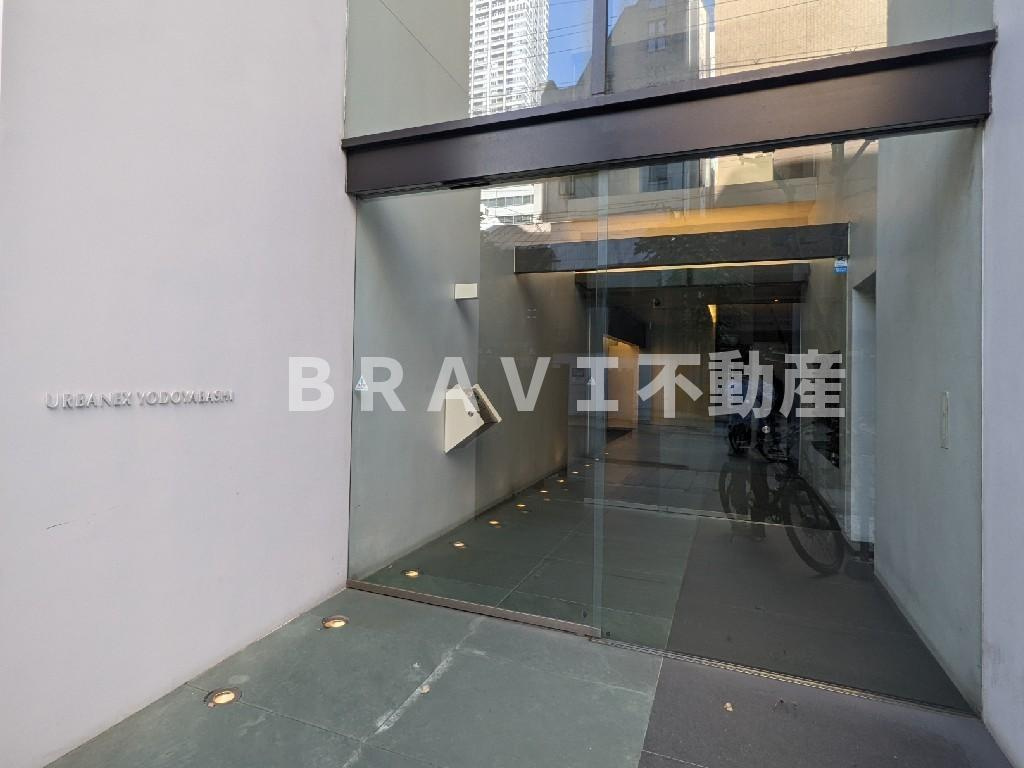 アーバネックス淀屋橋　BRAVI不動産のエントランス
