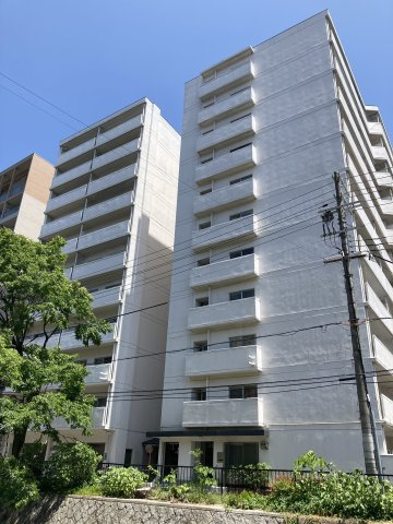 京都堀川グランドハイツの外観