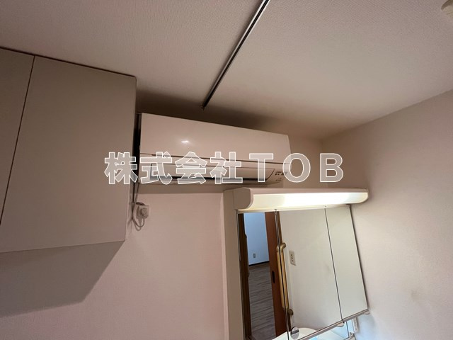 【設備】 | アドホックヴィラ杉並永福 | エアコン　洗面所
