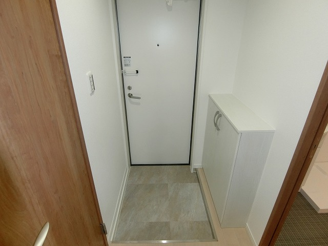 ドエル小松SOUTHの玄関